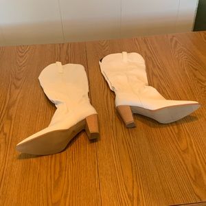 SHEIN boots.  WHITE.  Size 42.  NEW!